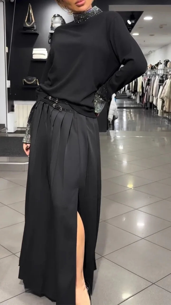 Conjunto casual feminino com top de strass e saia com fenda