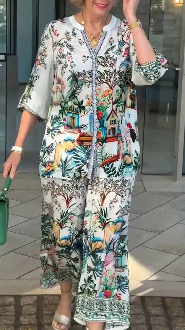 Conjunto casual feminino com estampa e gola redonda